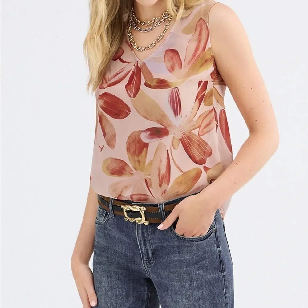 Cabi Fairy tail floral Top #4735, size MEDIUM, Fall 2024 - EUC